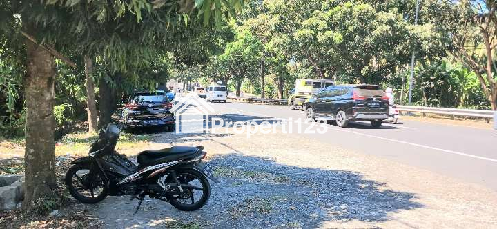 Dijual tanah 10 are jl Ida Bagus Mantra Saba Gianyar Bali - 2