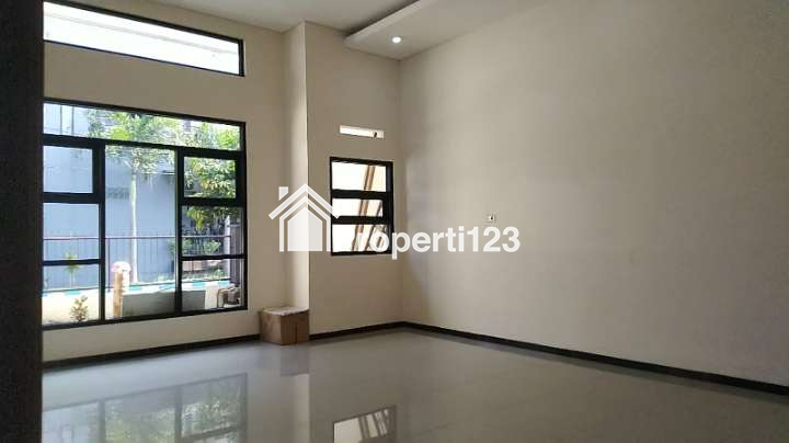 Rumah Mewah 2 Lantai di Sawojajar 2 Malang - 2