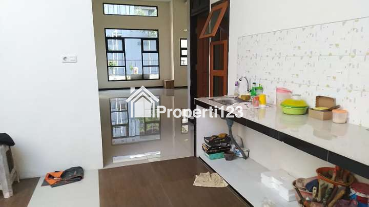 Rumah Mewah 2 Lantai di Sawojajar 2 Malang - 3