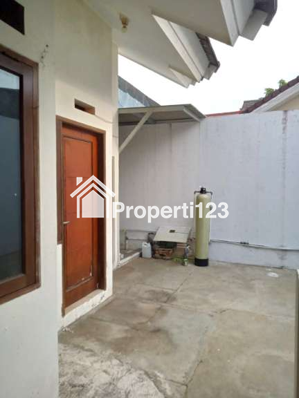 Rumah Hadap Taman Cluster Aralia Harapan Indah Bekasi - 8