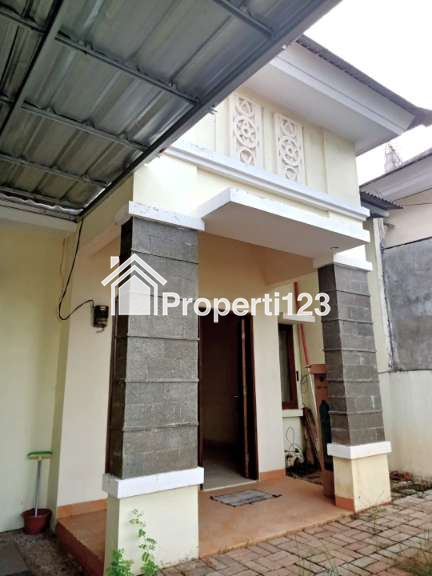 Rumah Hadap Taman Cluster Aralia Harapan Indah Bekasi - 1