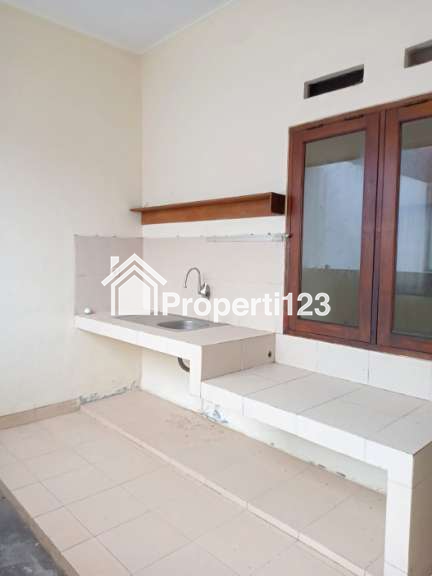 Rumah Hadap Taman Cluster Aralia Harapan Indah Bekasi - 10