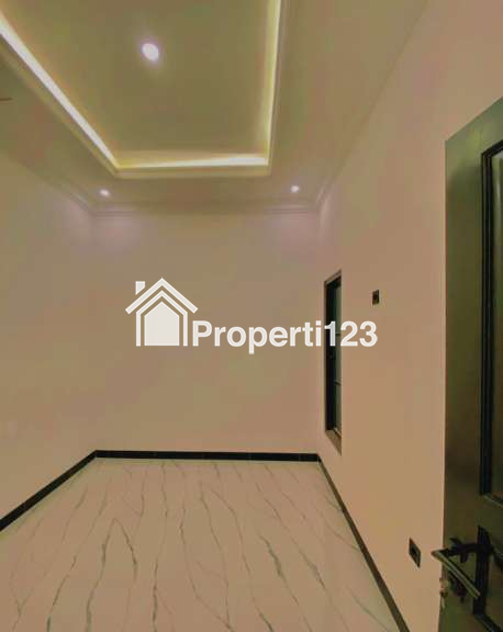 Rumah Impian Anda Menanti! Hunian Cluster Classic Modern dengan Ruko di Lokasi Premium Jakarta Selatan - 14