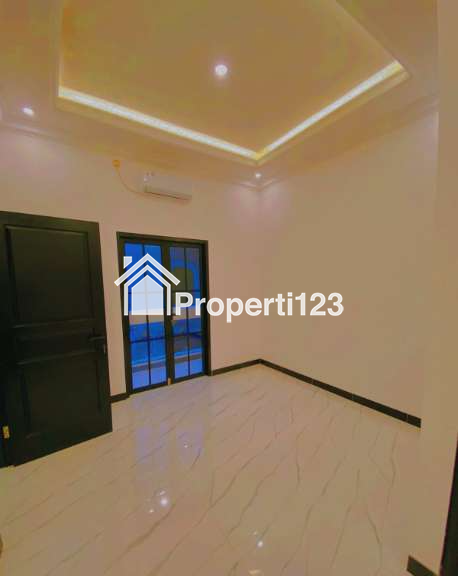 Rumah Impian Anda Menanti! Hunian Cluster Classic Modern dengan Ruko di Lokasi Premium Jakarta Selatan - 15