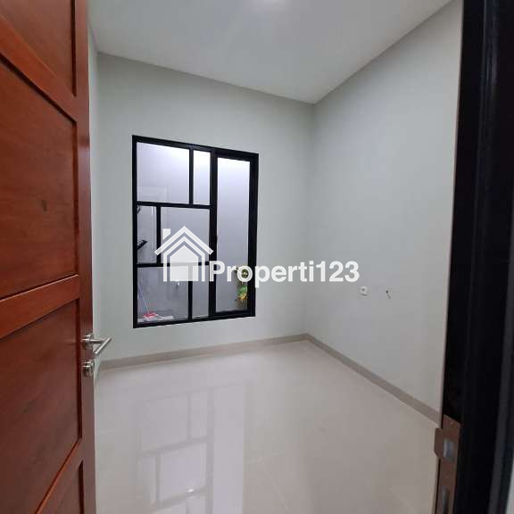 jual rumah baru 2 lantai dengan view pegunungan dan kota bandung dekat cicaheum - 6