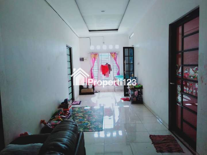 RUMAH 3 LANTAI TAMAN ROYAL - TANGERANG - 5
