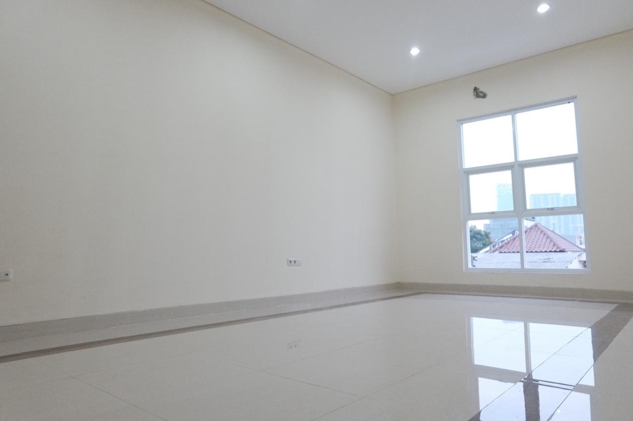 Dijual Murah Rumah Baru di Menteng Wadas - Setiabudi, Jakarta Selatan - 6