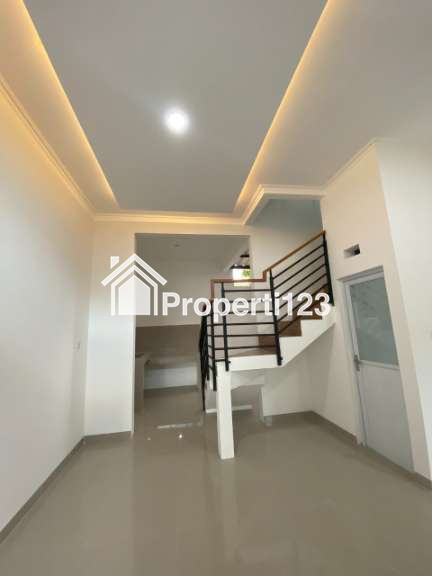 rumah 2 lantai dijual cepat siap huni city view akses mudah dekat rumah sakit amc cileunyi bandung timur - 2
