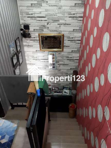 Dijual Rumah 2 Lt di Larangan - 7