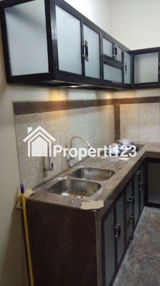 Dijual Rumah 2 Lantai Depan Bandara Abd Saleh Malang - 11