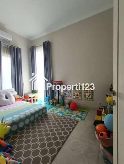 Rumah Mewah Baru di Villa Puncak Tidar Malang - 11