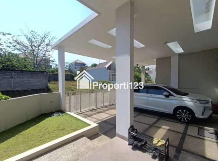 Rumah Mewah Baru di Villa Puncak Tidar Malang - 2