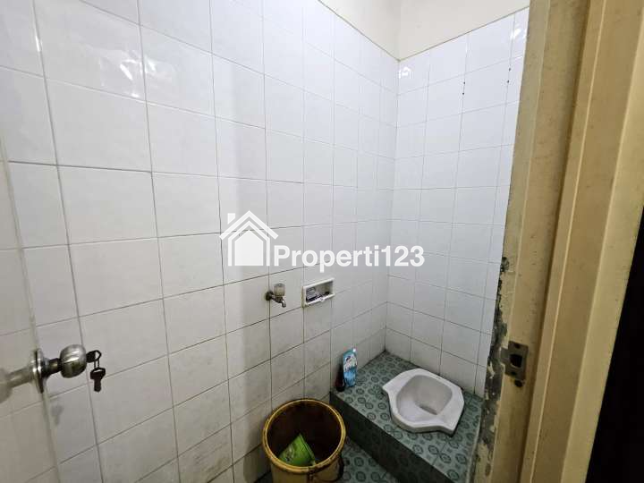 Ruko Strategis Siap Usaha Kota Harapan Indah Bekasi - 12