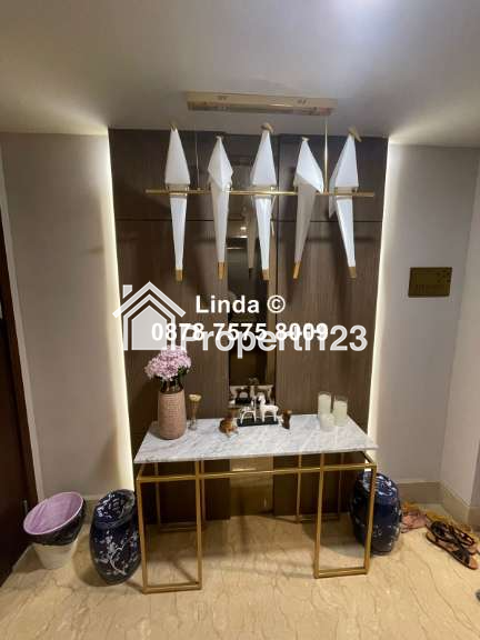 Kensington full furnished Selantai dengan jogging track - 1