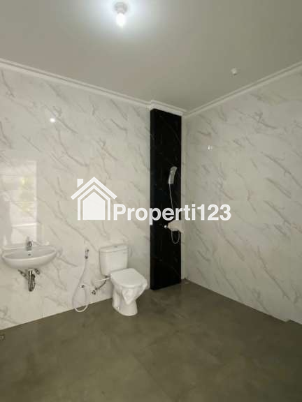 Rumah Baru Gress Hook di Bukit Palma Citraland Minimalis Modern 2 Lantai Surabaya Barat - 3