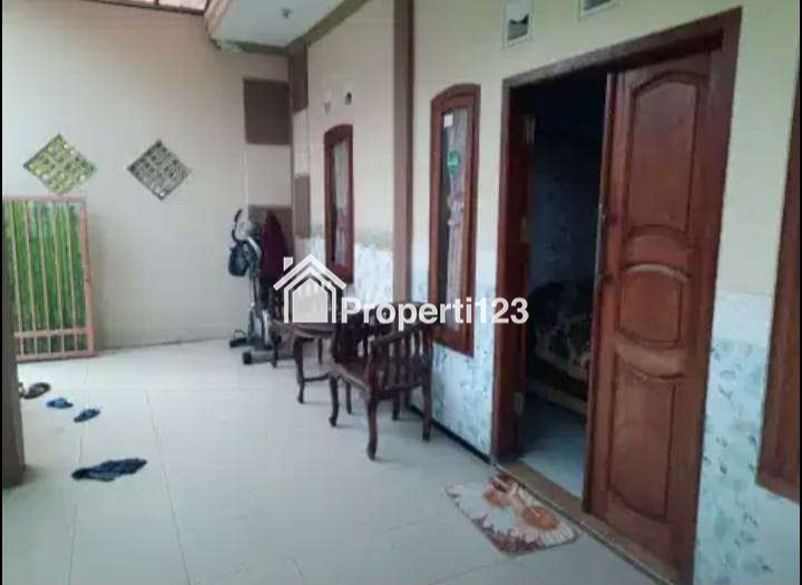 Dijual Rumah 2 Lantai di Perumahan Daerah Janti Kota Malang - 2