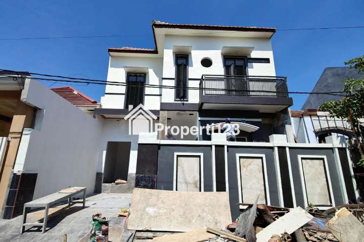 Rumah Baru di Deltasari Baru Waru Sidoarjo - 1