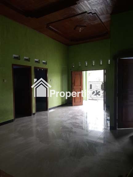 Disewakan rumah di jalan utama rembang-blora kawasan UNDIP - 2