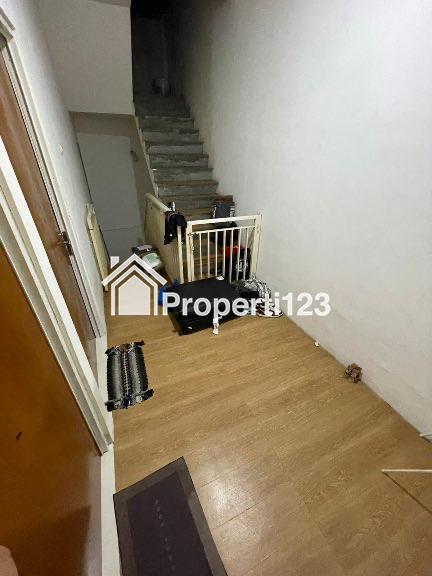Jual rumah bintaro pondok aren, sektor 9, deket pasar modern sektor 9 - 9