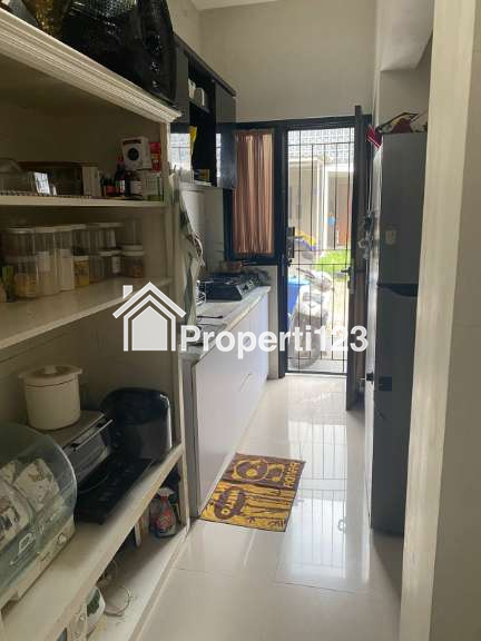 Rumah 2 Lantai Lokasi strategis Akasia Eight BSD Bintaro Serua - 7