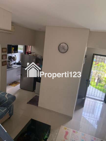 Rumah 2 Lantai Lokasi strategis Akasia Eight BSD Bintaro Serua - 10