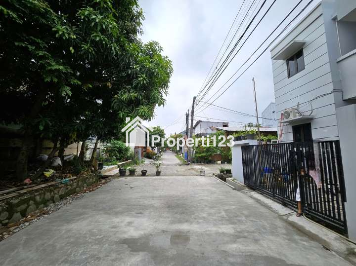 Rumah Siap Huni Boulevard Hijau Harapan Indah Bekasi - 12