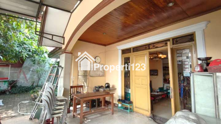 Rumah Strategis Zona Komersial Pondok Bambu Jakarta Timur - 2