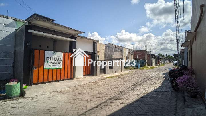 (BWI A.396) Dijual Rumah Di Perum Diamond Blok M-2 Lingkungan Brawijaya Rt.04 Rw.02 Kel.Kebalenan Kab. Banyuwangi - 2