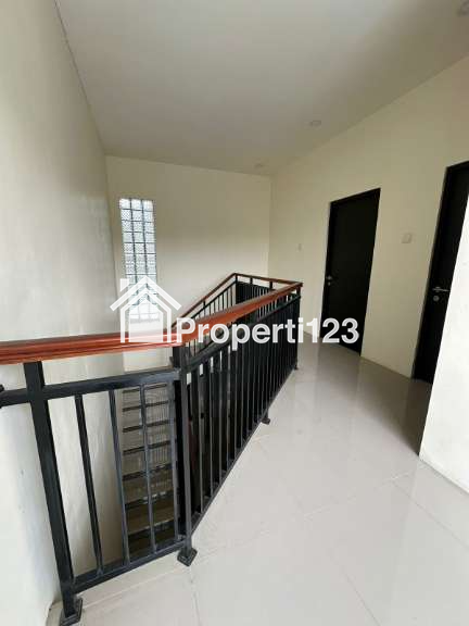 DISEWAKAN: Rumah Tinggal Kemang Valley Residence, Bogor - 6