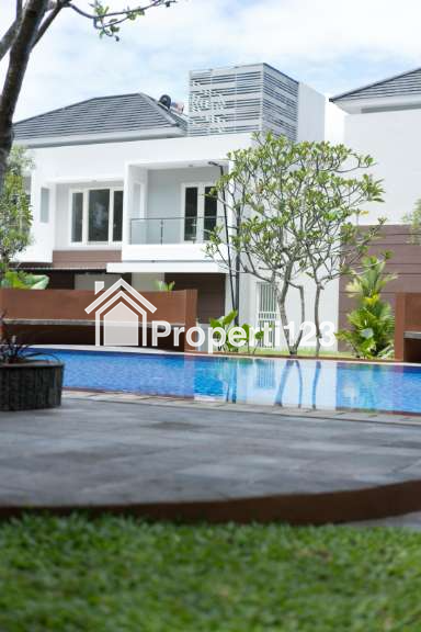 Posisi Hook, Rumah Modern, Dekat Jalan Magelang - 5