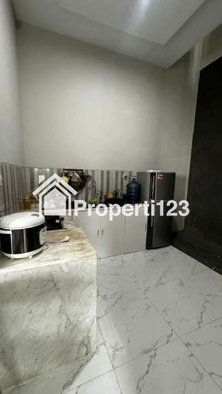 Villa Baru FULL FURNISHED di Batu, Batu, Jawa Timur - 9
