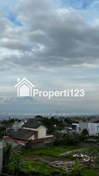Villa Baru FULL FURNISHED di Batu, Batu, Jawa Timur - 13