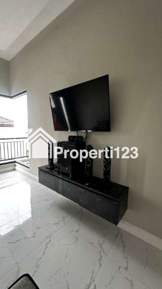 Villa Baru FULL FURNISHED di Batu, Batu, Jawa Timur - 7