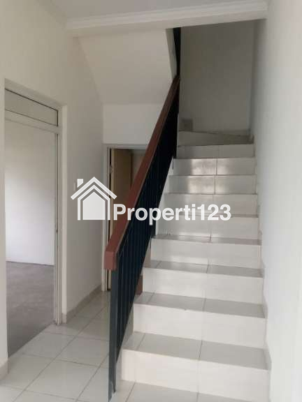 Dipasarkan Rumah Premium 2 Lantai Siap Huni - 4
