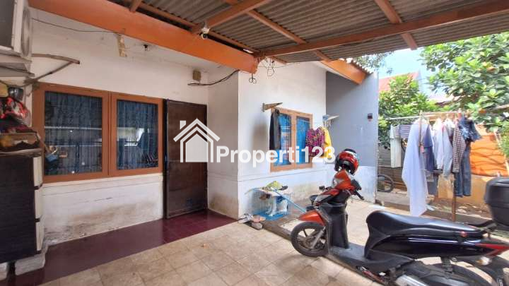 Rumah Hoek Murah Kota Harapan Indah Bekasi - 3