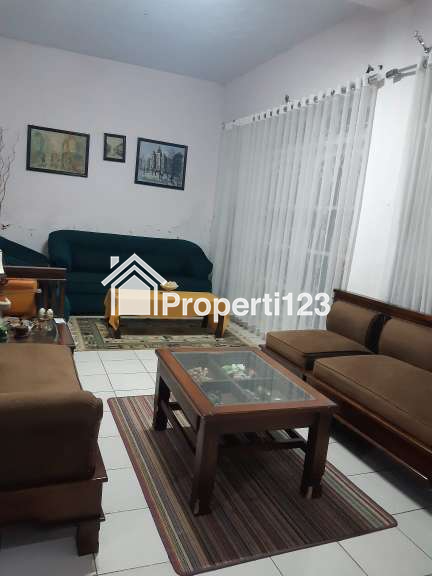Dijual Rumah Lok. Strategis Posisi Hook menghadap Jalan Raya Cigugur Kuningan Jabar - 2