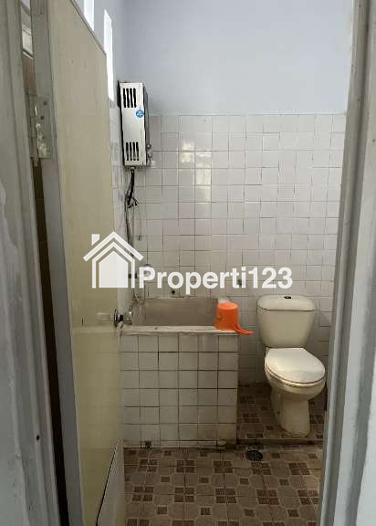 Dijual Rumah Lok. Strategis Posisi Hook menghadap Jalan Raya Cigugur Kuningan Jabar - 8