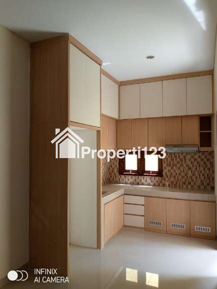Dipasarkan Rumah Premium 2 Lantai Siap Huni - 3