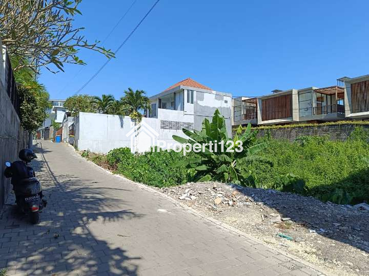 Dijual tanah 600 m2 area Canggu Berawa Kuta Utara Badung Bali - 4
