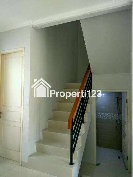Dipasarkan Rumah Premium 2 Lantai Siap Huni - 4