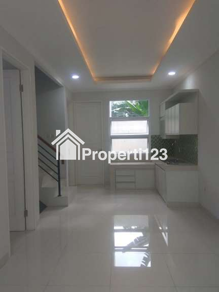 Dipasarkan Rumah Premium 2 Lantai Siap Huni - 3