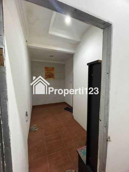 Disewakan Ruko 3 Lantai Pusat Kota di Jalan Sawahan Petemon Surabaya - 15