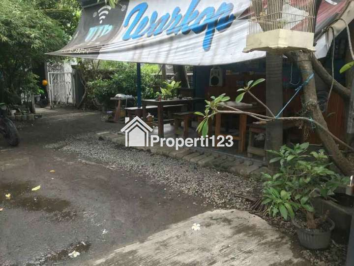 Dijual Rumah Strategis Ekstra Luas di Waru Selangkah Ke Frontage - 4