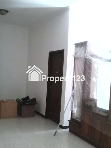 Dijual Rumah Semi Furnished di Perumahan Graha Sampurna Indah Wiyung Surabaya Barat - 10