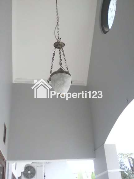 Dijual Rumah Semi Furnished di Perumahan Graha Sampurna Indah Wiyung Surabaya Barat - 12