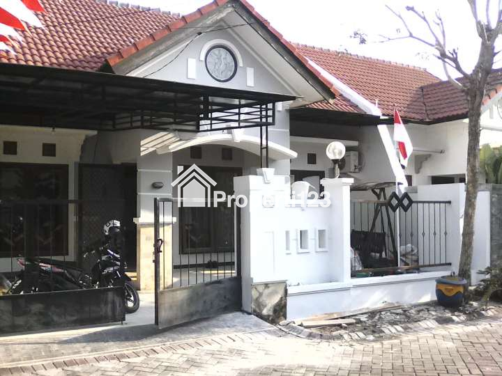 Dijual Rumah Semi Furnished di Perumahan Graha Sampurna Indah Wiyung Surabaya Barat - 2