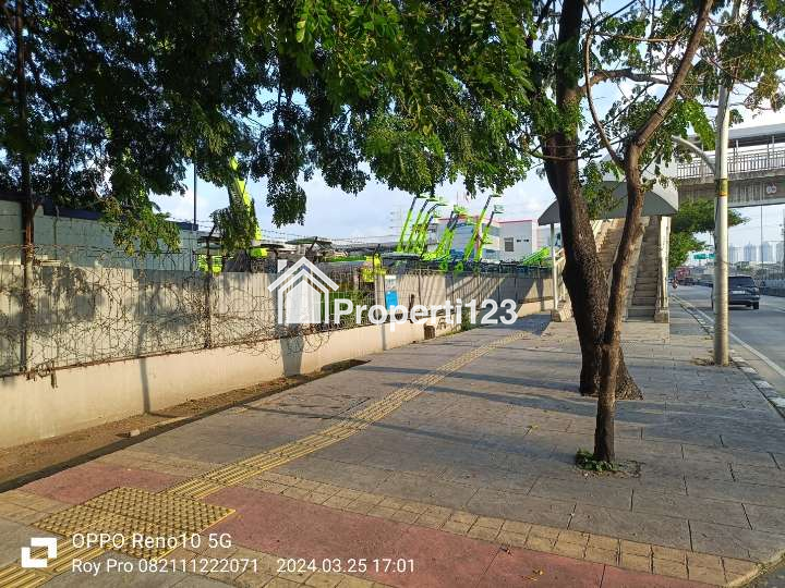 DISEWAKAN TANAH KAVLING DI YOS SUDARSO TG. PRIOK JAKARTA UTARA - DEKAT PELABUHAN TG. PRIOK DAN PINTU TOL LOKASI DI PINGGIR JALAN UTAMA - SIAP PAKAI - 10