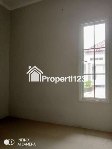 Dipasarkan Rumah Premium 2 Lantai Siap Huni - 11