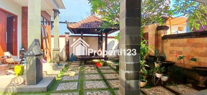 Dijual Rumah di jl Drupadi Renon 4 KT ada pool dkt Sanur Bali - 2