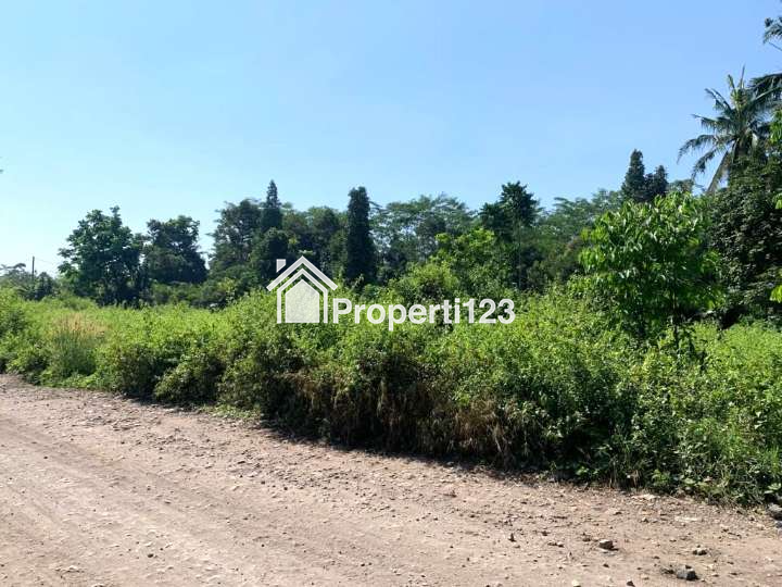 Tanah Boleh Beli Sesuai Kebutuhan di Cibinong Hilir Cilaku Cianjur - 8